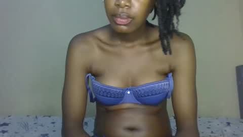 freaky_beauty online show from March 18, 6:13 pm