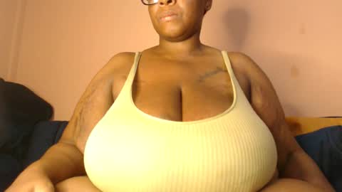 Kimmy online show from June 30, 1:54 pm