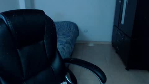 Louise  online show from September 15, 12:08 am