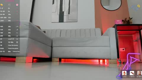 Freya online show from April 28, 1:48 pm