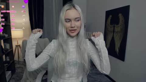 Freya online show from February 7, 7:29 pm