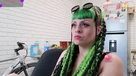 freyaa_sorceress online show from October 1, 9:20 pm