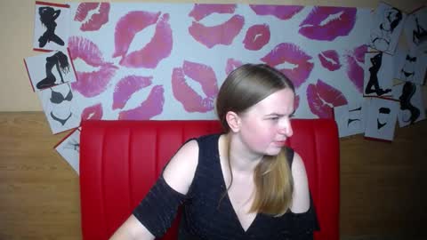 FreyaDak online show from December 2, 6:32 pm