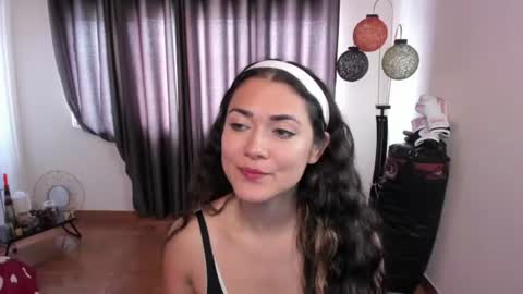 freyarouge online show from July 6, 6:21 pm