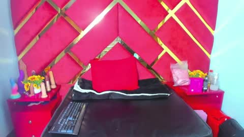 freyja_naugthy online show from April 1, 12:39 pm