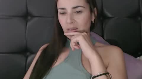 Snapshot of frida__x chatting on October 20, 8:01 pm Frida online show from October 20, 8:01 pm