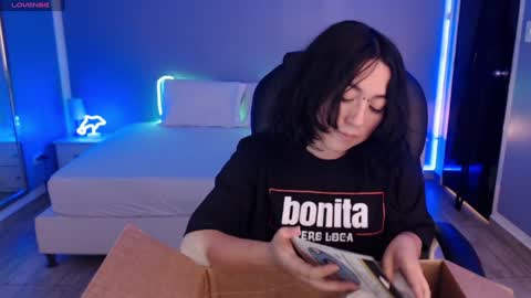 frida_lassi_ online show from January 29, 7:32 pm