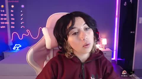 frida_lassi_ online show from March 11, 12:28 pm