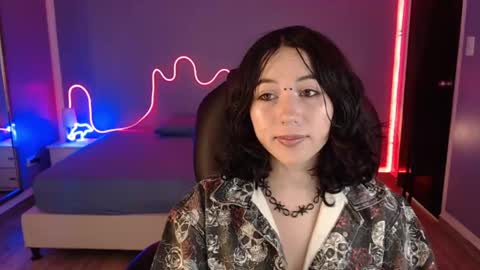 frida_lassi_ online show from February 10, 7:07 pm