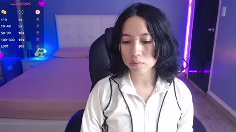 frida_lassi_ online show from January 17, 12:10 pm