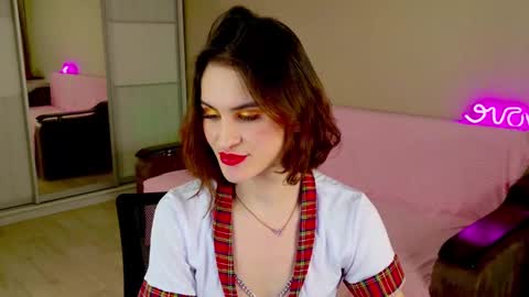 Snapshot of fridacure chatting on January 19, 7:15 pm Frida online show from January 19, 7:15 pm
