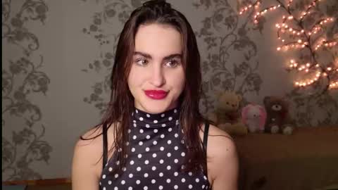 Frida online show from January 8, 7:07 pm