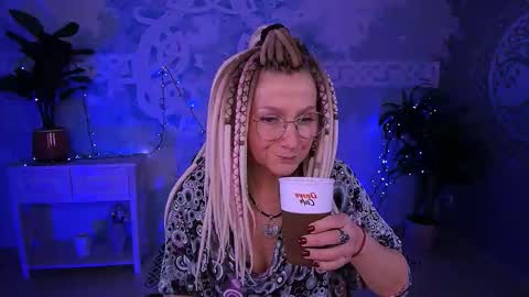 Frida Tander online show from March 27, 7:10 am