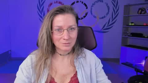 Frida Tander online show from February 9, 10:09 am