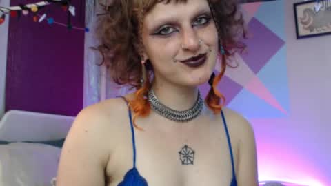 Snapshot of friskyflowers chatting on September 27, 6:26 pm cherry online show from September 27, 6:26 pm