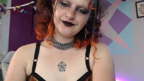 Snapshot of friskyflowers chatting on September 19, 6:29 pm cherry online show from September 19, 6:29 pm