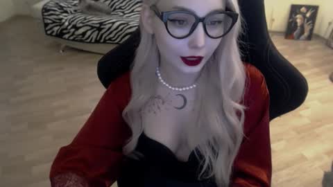 Lilith online show from November 5, 11:48 am