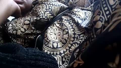 fruity28 online show from February 8, 9:13 am