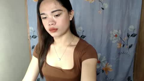 HI IM RONA DONT FORGET GIVE ME THUMBS UP AND JOIN TO MY FANCLUB online show from September 23, 7:50 am