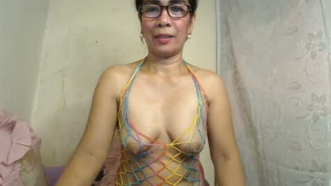 mariposa online show from December 10, 6:01 am