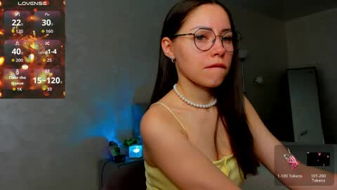 fun__nd__bun online show from June 7, 1:56 am