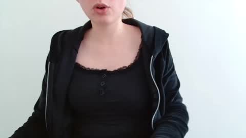 Emma online show from April 23, 12:29 pm