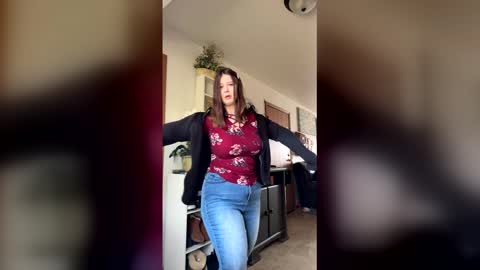 Linnys Palace online show from February 24, 6:50 pm