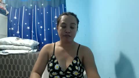 MAE online show from April 25, 1:41 pm