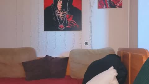 Eva online show from May 2, 2:04 am