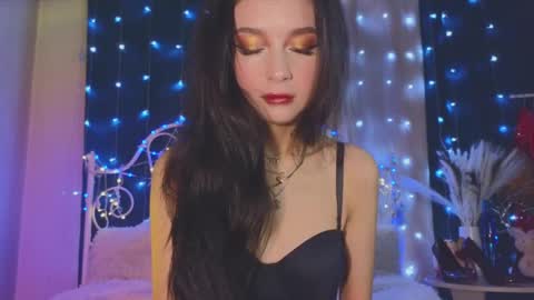 Tiffany online show from March 8, 11:49 pm