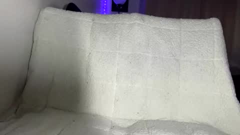 funwithme14785339 online show from November 22, 7:44 am