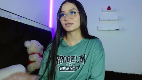 Victoria online show from March 4, 7:54 pm