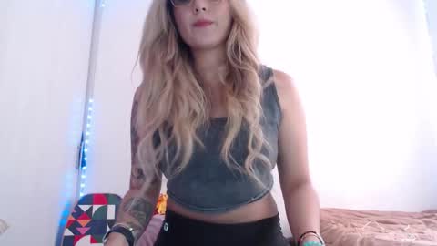 Gabriela online show from November 29, 5:50 pm