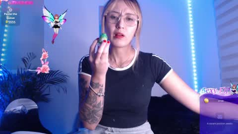 Snapshot of gabb_rioss chatting on January 4, 12:37 am Gabriela online show from January 4, 12:37 am