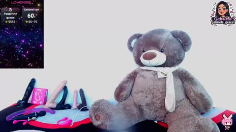 gabriela_grace1 online show from May 26, 9:36 pm