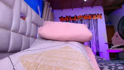 gabriela online show from October 15, 8:11 pm