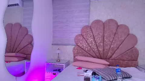gabriela online show from July 8, 7:27 pm