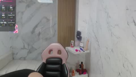 Gabriella online show from June 3, 1:34 pm