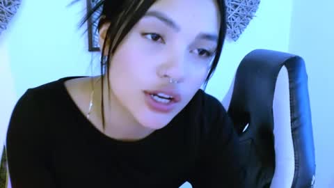 My name is Gabriela.. nice to meet you thumbs up please its very important to me online show from April 21, 3:02 am