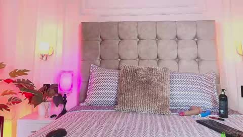 GabyEvans online show from April 27, 12:13 pm