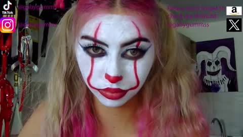 gabygumms online show from September 26, 2:36 pm