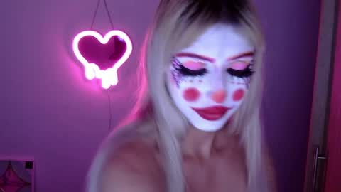 gabygumms online show from April 18, 12:46 am