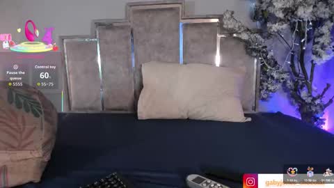 gabyyjones online show from November 12, 11:41 am