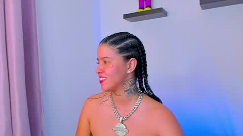 Snapshot of gangster_girl chatting on January 19, 7:25 am GANG online show from January 19, 7:25 am