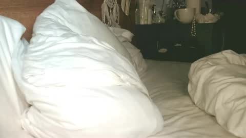 Rose online show from April 17, 6:37 am