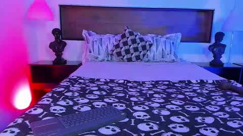  Usagi  online show from February 20, 7:58 pm