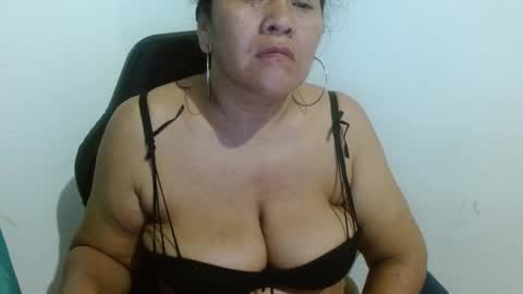 Snapshot of gatika_sexy chatting on January 27, 3:26 am katia online show from January 27, 3:26 am