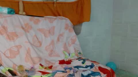 Snapshot of gatita_1997 chatting on September 29, 6:40 am estrella online show from September 29, 6:40 am