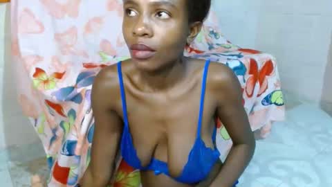 Snapshot of gatita_1997 chatting on September 20, 5:50 am estrella online show from September 20, 5:50 am