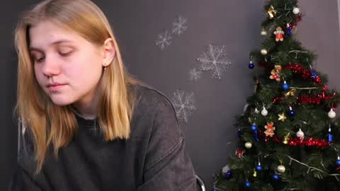 Devona online show from January 8, 3:17 pm